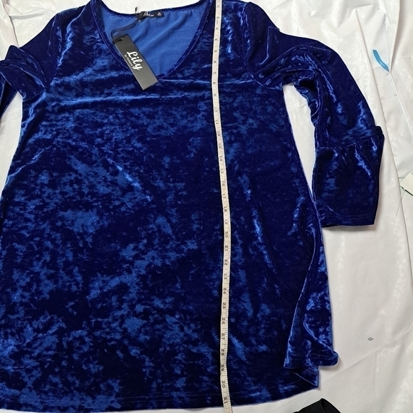 LILY by‎ Firmiana Blue Royal Velvet Blouse - Picture 8 of 8